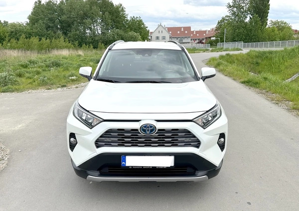 Toyota RAV4 cena 159999 przebieg: 6800, rok produkcji 2020 z Tomaszów Lubelski małe 154